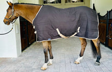 Load image into Gallery viewer, BLK/TAN STABLE BLANKET  150g Light Weight
